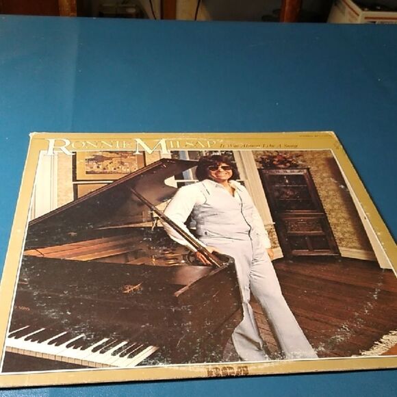 Ronnie Milsap Vinyl Record Album It Was Almost Like A Song - Picture 1 of 8